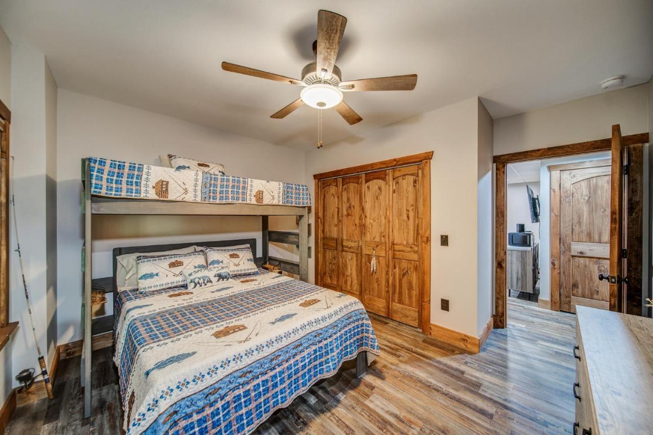 Brand New Build Luxury Mountain Chalet With Hot Tub, Pool, Game Room, Premium Features Ellijay Exteriér fotografie